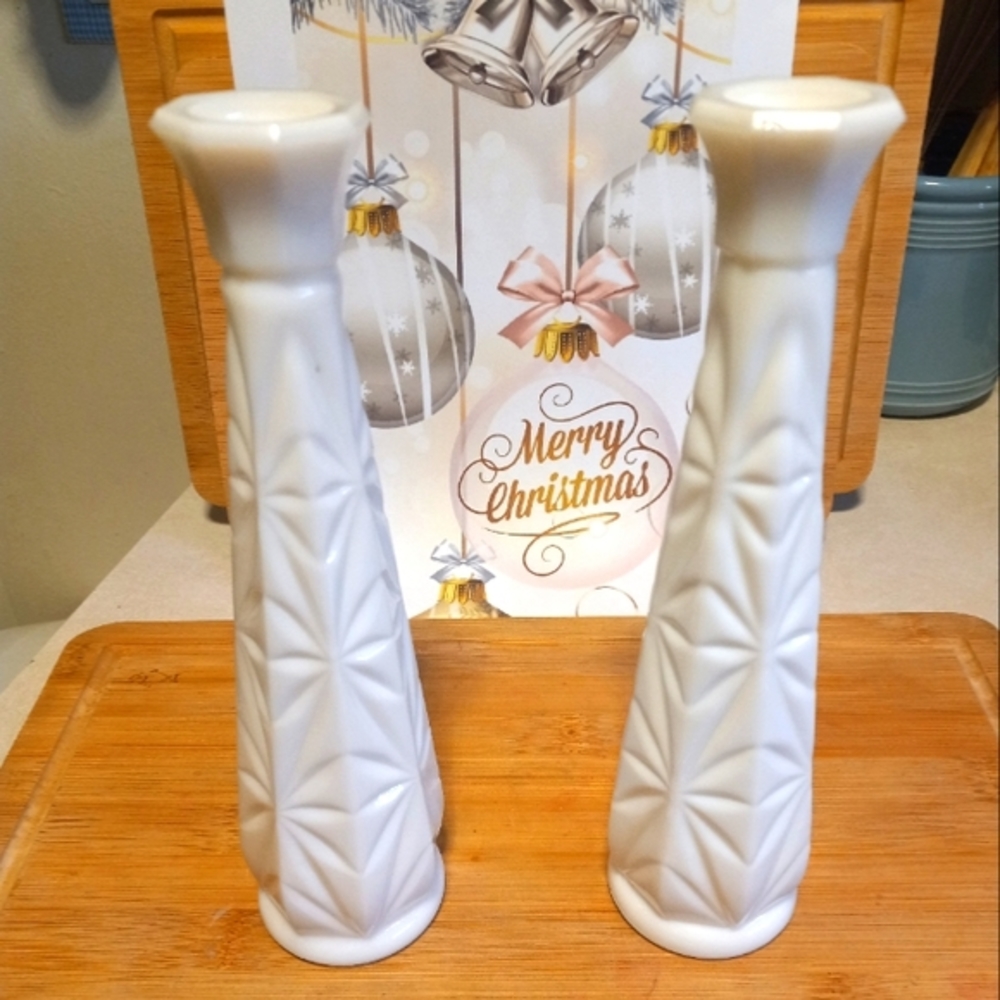 Set of 2 Vintage Hoosier White Milk Glass "STARBURST" Bud Vases 9" Circa 1970s